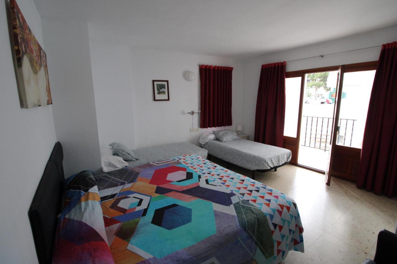 Hostal Fornet Алтеа Екстериор снимка