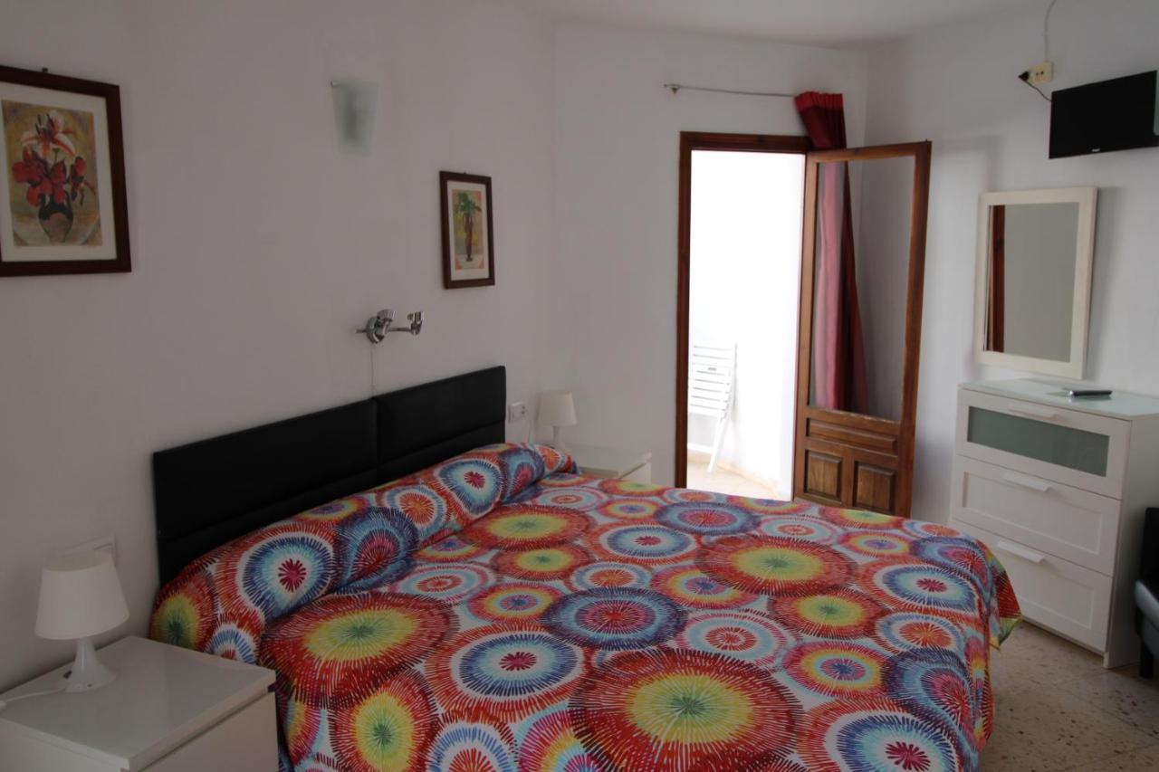 Hostal Fornet Алтеа Екстериор снимка