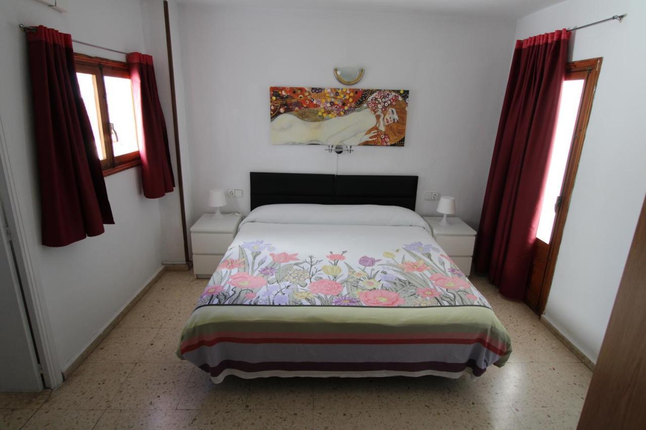 Hostal Fornet Алтеа Екстериор снимка