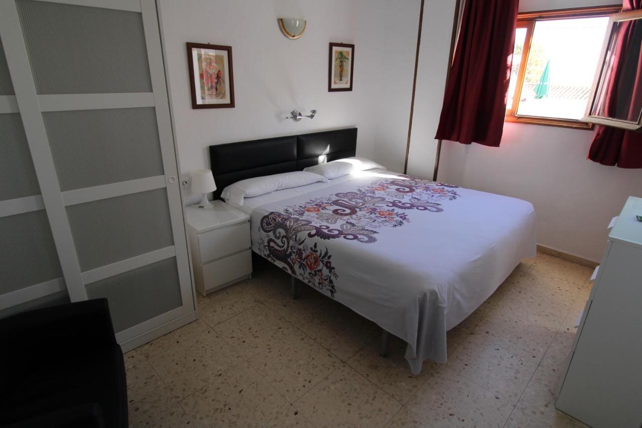 Hostal Fornet Алтеа Екстериор снимка