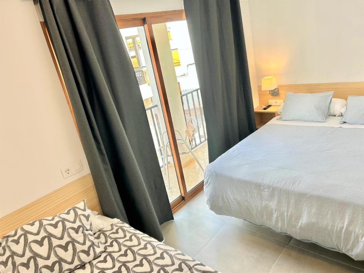 Hostal Fornet Алтеа Екстериор снимка
